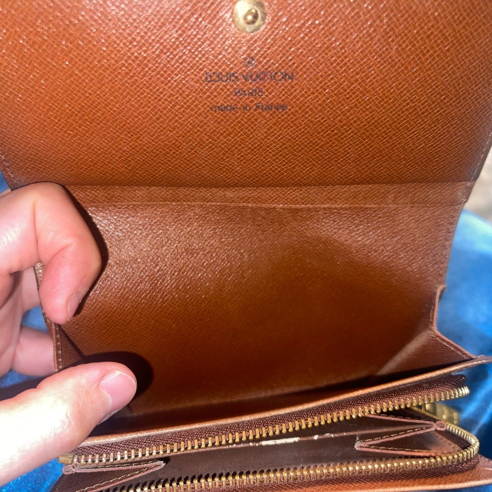 Louis Vuitton Tresor Wallet Authentic - Picture 6 of 7